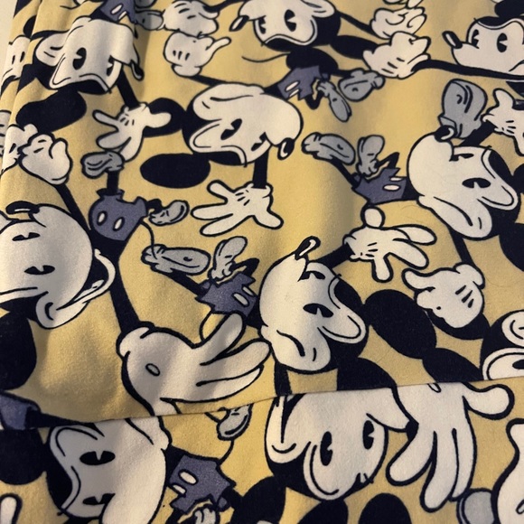 LuLaRoe Mickey Mouse TC Leggings - Picture 1 of 1